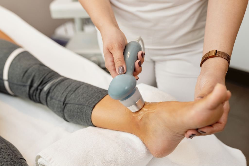 Radial or Focused Shockwave Therapy? When to Use Each in Clinical Practice